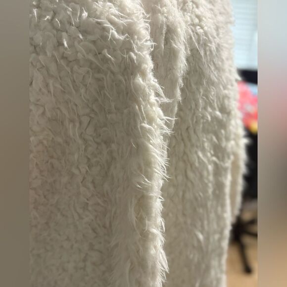 Forever 21 faux Fur Jacket Coat SIZE 2X - Picture 6 of 6